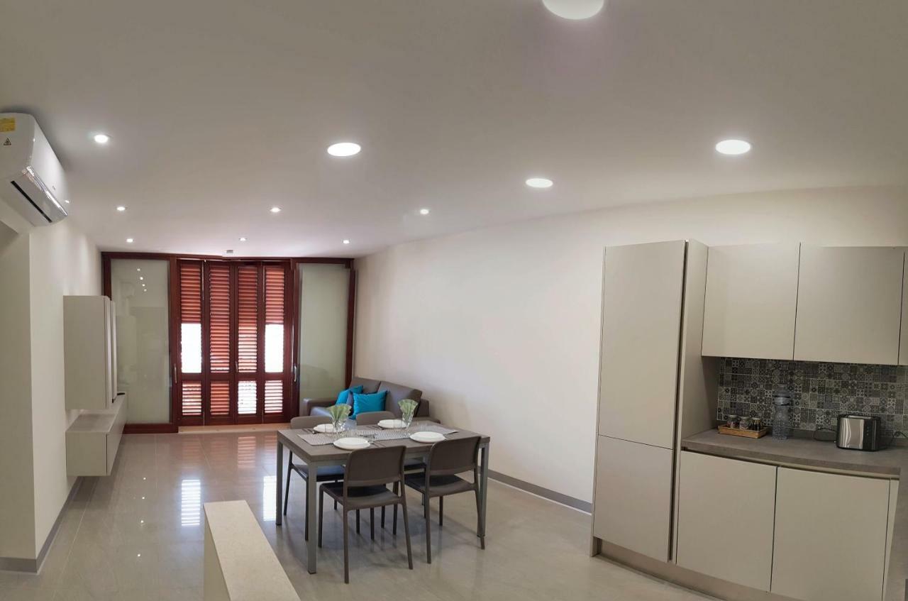 Fort Cambray Apartment With Spectacular Sea Views Mgarr Экстерьер фото